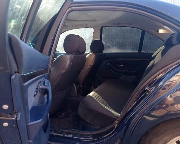 Синій БМВ 5 Серія, об'ємом двигуна 2.8 л та пробігом 350 тис. км за 3750 $, фото 17 на Automoto.ua