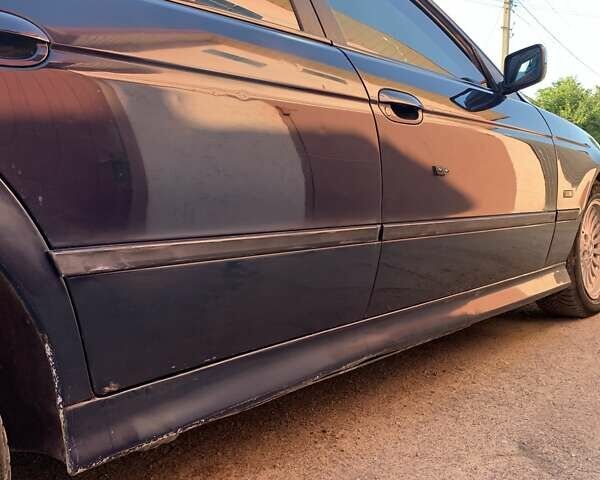 Синий БМВ 5 Серия, объемом двигателя 2.8 л и пробегом 350 тыс. км за 3700 $, фото 1 на Automoto.ua