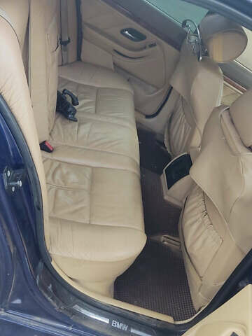 Синий БМВ 5 Серия, объемом двигателя 2.5 л и пробегом 400 тыс. км за 4000 $, фото 9 на Automoto.ua