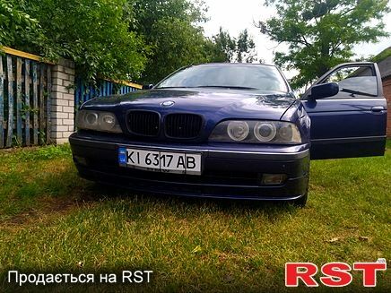 Синий БМВ 5 Серия, объемом двигателя 3.5 л и пробегом 450 тыс. км за 4500 $, фото 1 на Automoto.ua