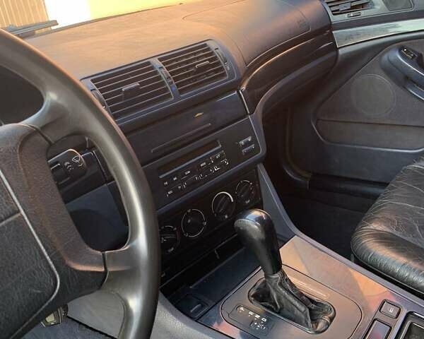 Синий БМВ 5 Серия, объемом двигателя 2.8 л и пробегом 350 тыс. км за 3700 $, фото 6 на Automoto.ua