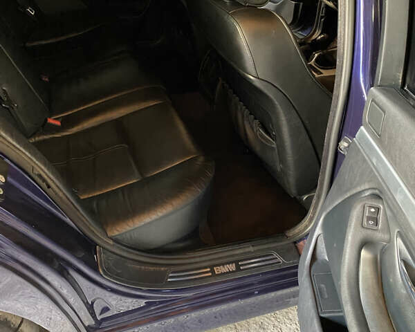 Синий БМВ 5 Серия, объемом двигателя 2.8 л и пробегом 350 тыс. км за 9000 $, фото 11 на Automoto.ua