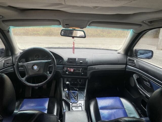 Синий БМВ 5 Серия, объемом двигателя 2 л и пробегом 350 тыс. км за 3000 $, фото 6 на Automoto.ua