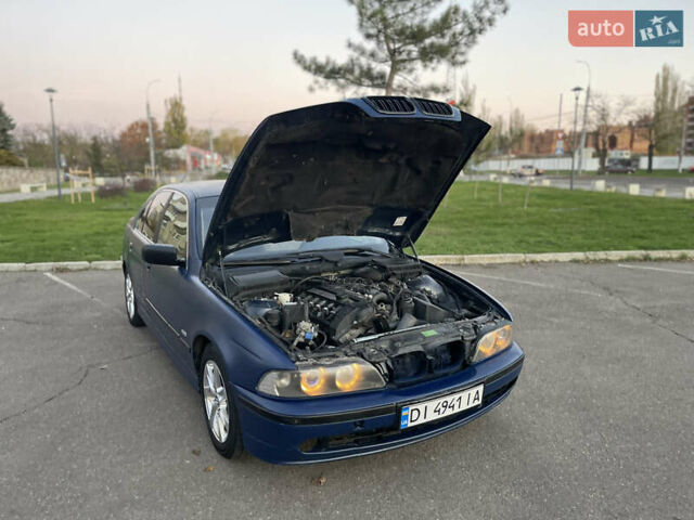Синий БМВ 5 Серия, объемом двигателя 2 л и пробегом 300 тыс. км за 2999 $, фото 16 на Automoto.ua