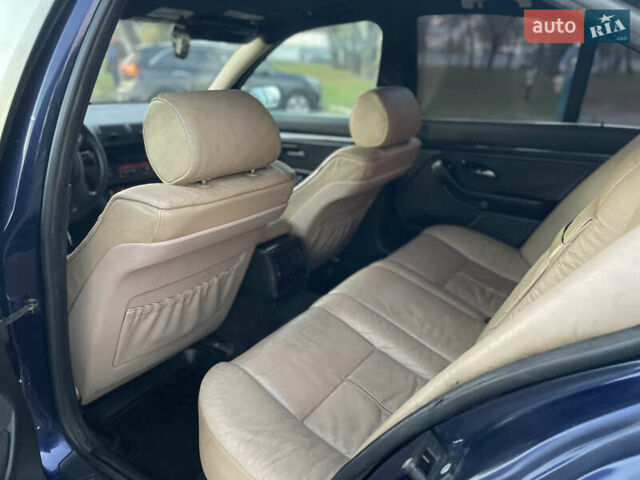 Синий БМВ 5 Серия, объемом двигателя 2 л и пробегом 300 тыс. км за 2999 $, фото 14 на Automoto.ua