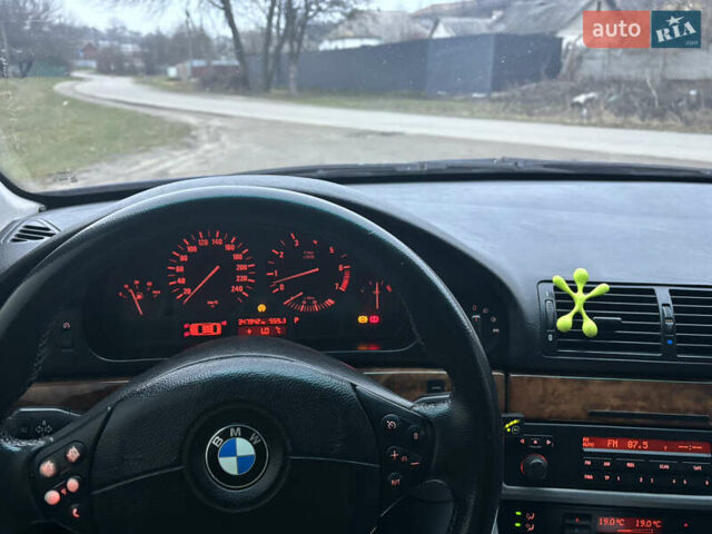 Синій БМВ 5 Серія, об'ємом двигуна 2.8 л та пробігом 347 тис. км за 4600 $, фото 14 на Automoto.ua