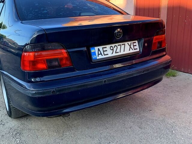 Синій БМВ 5 Серія, об'ємом двигуна 2.8 л та пробігом 350 тис. км за 4200 $, фото 6 на Automoto.ua