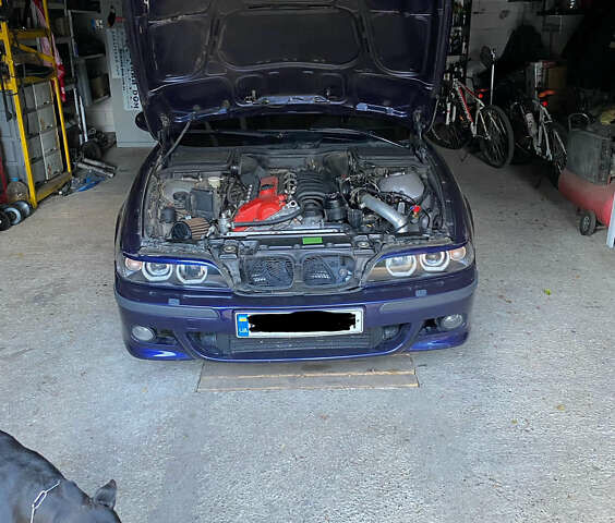 Синий БМВ 5 Серия, объемом двигателя 2.8 л и пробегом 350 тыс. км за 9000 $, фото 2 на Automoto.ua