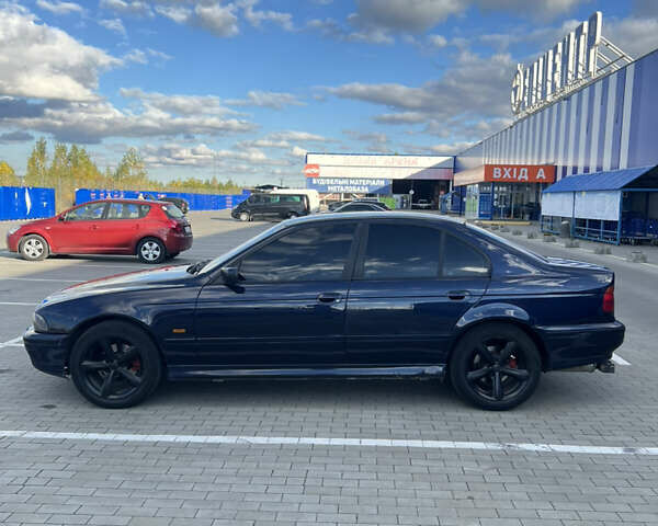 Синій БМВ 5 Серія, об'ємом двигуна 2.5 л та пробігом 350 тис. км за 3999 $, фото 4 на Automoto.ua