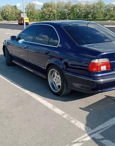 Синий БМВ 5 Серия, объемом двигателя 2 л и пробегом 250 тыс. км за 6800 $, фото 4 на Automoto.ua