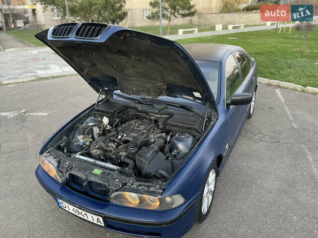 Синий БМВ 5 Серия, объемом двигателя 2 л и пробегом 300 тыс. км за 2999 $, фото 20 на Automoto.ua