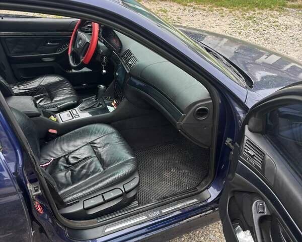 Синій БМВ 5 Серія, об'ємом двигуна 2.5 л та пробігом 315 тис. км за 3500 $, фото 4 на Automoto.ua
