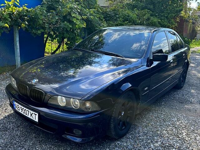 Синий БМВ 5 Серия, объемом двигателя 2 л и пробегом 300 тыс. км за 3500 $, фото 2 на Automoto.ua