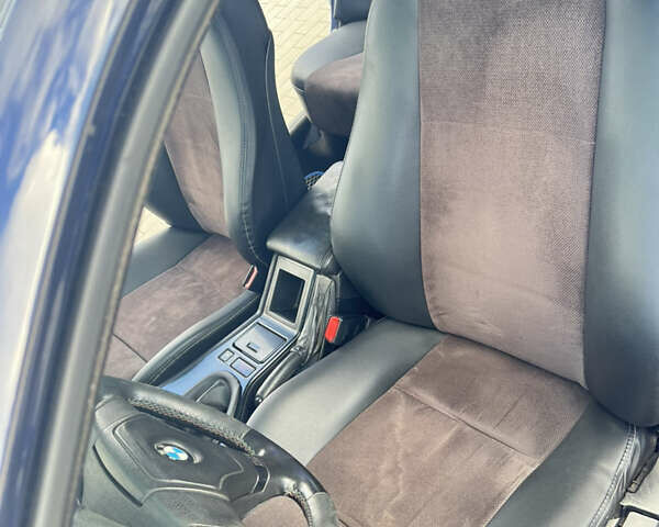 Синій БМВ 5 Серія, об'ємом двигуна 2.5 л та пробігом 350 тис. км за 3999 $, фото 9 на Automoto.ua