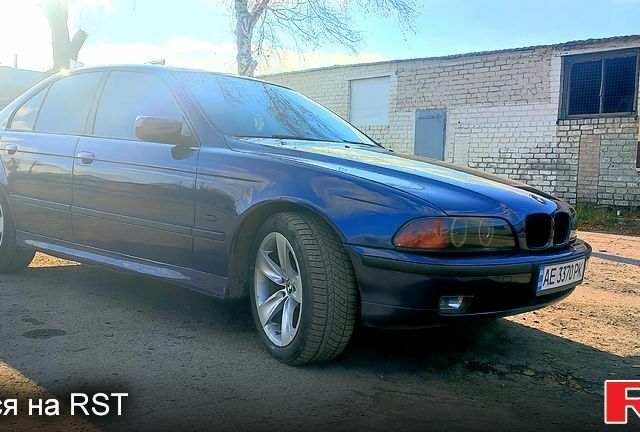 Синий БМВ 5 Серия, объемом двигателя 2.5 л и пробегом 352 тыс. км за 4600 $, фото 5 на Automoto.ua