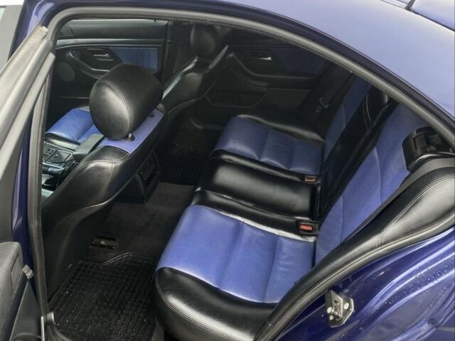 Синий БМВ 5 Серия, объемом двигателя 2 л и пробегом 350 тыс. км за 3000 $, фото 5 на Automoto.ua