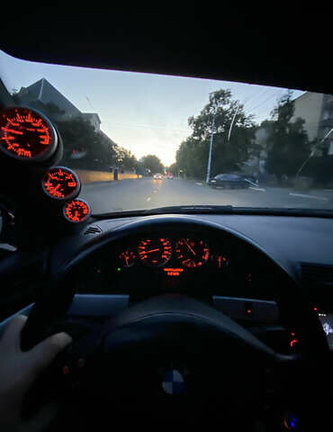 Синий БМВ 5 Серия, объемом двигателя 2.8 л и пробегом 350 тыс. км за 9000 $, фото 3 на Automoto.ua