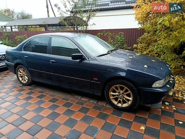 Синий БМВ 5 Серия, объемом двигателя 2 л и пробегом 365 тыс. км за 4300 $, фото 2 на Automoto.ua