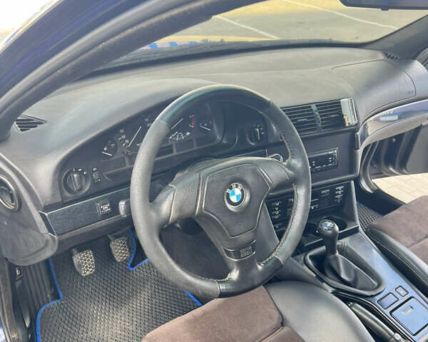 Синій БМВ 5 Серія, об'ємом двигуна 2.5 л та пробігом 350 тис. км за 3999 $, фото 8 на Automoto.ua