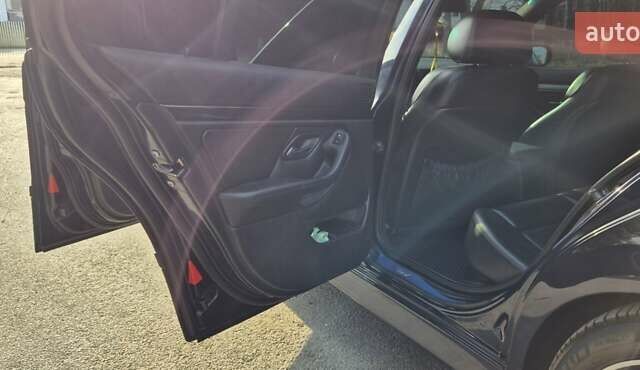 Синий БМВ 5 Серия, объемом двигателя 2.5 л и пробегом 400 тыс. км за 9000 $, фото 10 на Automoto.ua