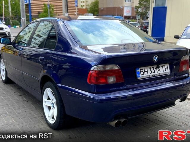 Синий БМВ 5 Серия, объемом двигателя 3.5 л и пробегом 300 тыс. км за 4100 $, фото 5 на Automoto.ua