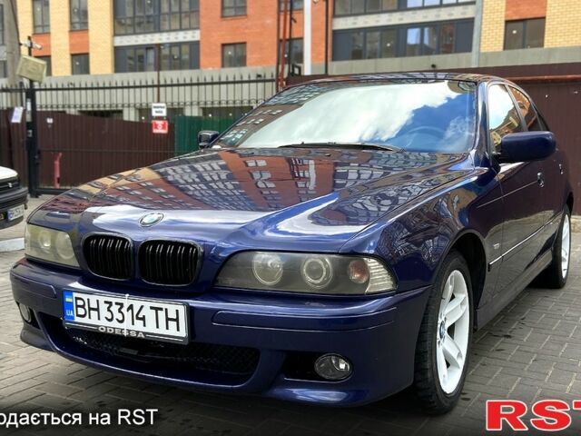 Синий БМВ 5 Серия, объемом двигателя 3.5 л и пробегом 300 тыс. км за 4100 $, фото 3 на Automoto.ua