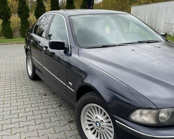 Синий БМВ 5 Серия, объемом двигателя 1.99 л и пробегом 382 тыс. км за 4300 $, фото 1 на Automoto.ua