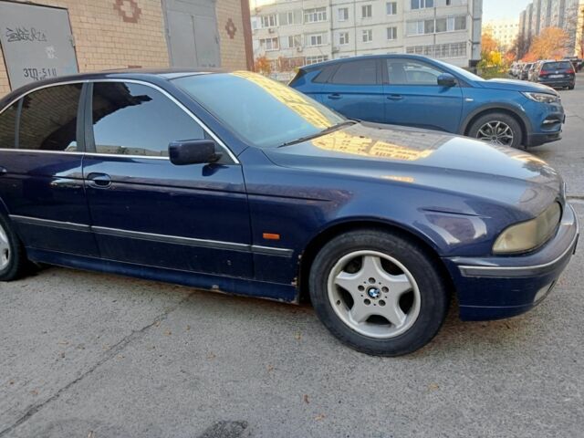 Синій БМВ 5 Серія, об'ємом двигуна 2.8 л та пробігом 400 тис. км за 5000 $, фото 4 на Automoto.ua