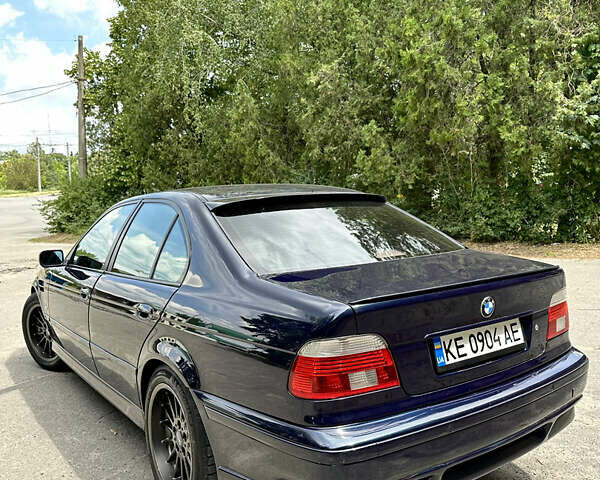 Синий БМВ 5 Серия, объемом двигателя 3.5 л и пробегом 299 тыс. км за 4700 $, фото 14 на Automoto.ua