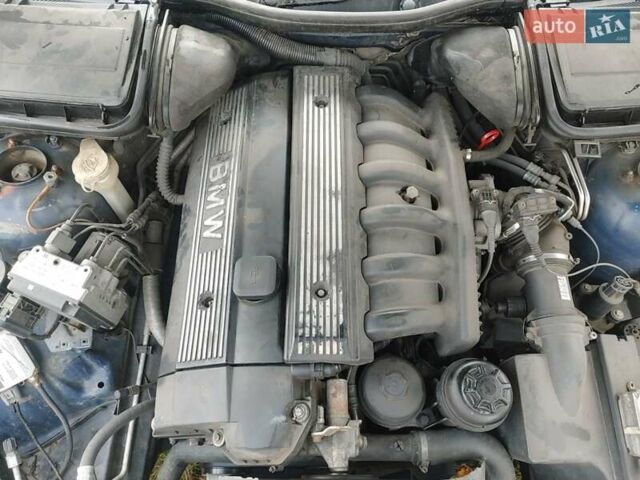 Синий БМВ 5 Серия, объемом двигателя 1.99 л и пробегом 300 тыс. км за 3500 $, фото 22 на Automoto.ua