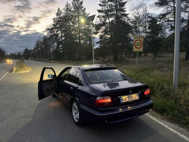 Синий БМВ 5 Серия, объемом двигателя 3.5 л и пробегом 270 тыс. км за 5200 $, фото 6 на Automoto.ua