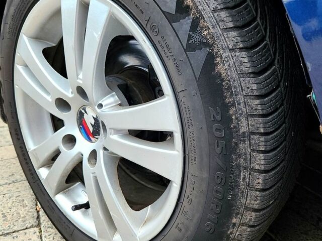 Синий БМВ 5 Серия, объемом двигателя 2.5 л и пробегом 400 тыс. км за 3500 $, фото 3 на Automoto.ua