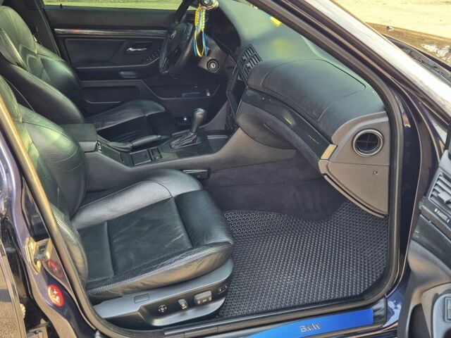 Синий БМВ 5 Серия, объемом двигателя 2.5 л и пробегом 400 тыс. км за 8900 $, фото 14 на Automoto.ua