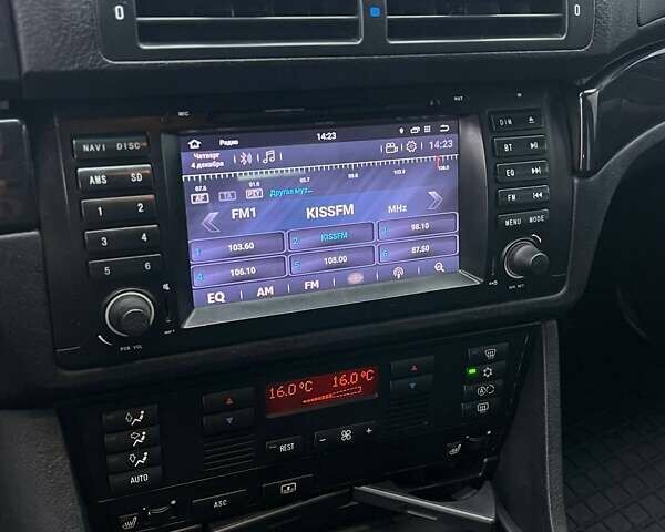 Синий БМВ 5 Серия, объемом двигателя 2.8 л и пробегом 403 тыс. км за 3700 $, фото 10 на Automoto.ua