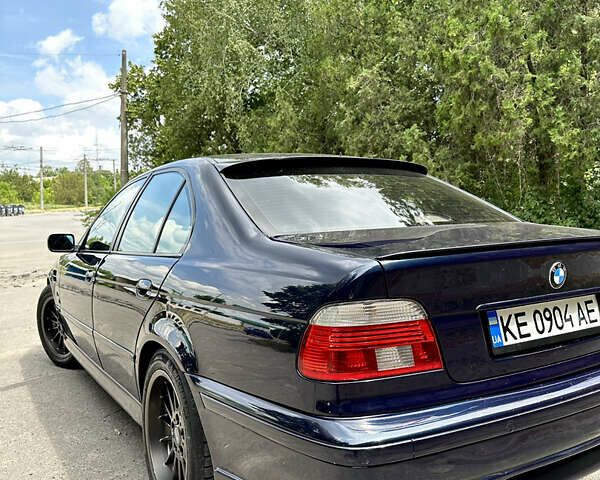 Синий БМВ 5 Серия, объемом двигателя 3.5 л и пробегом 299 тыс. км за 4700 $, фото 15 на Automoto.ua