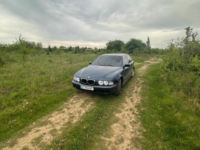 Синий БМВ 5 Серия, объемом двигателя 0 л и пробегом 3 тыс. км за 4000 $, фото 2 на Automoto.ua