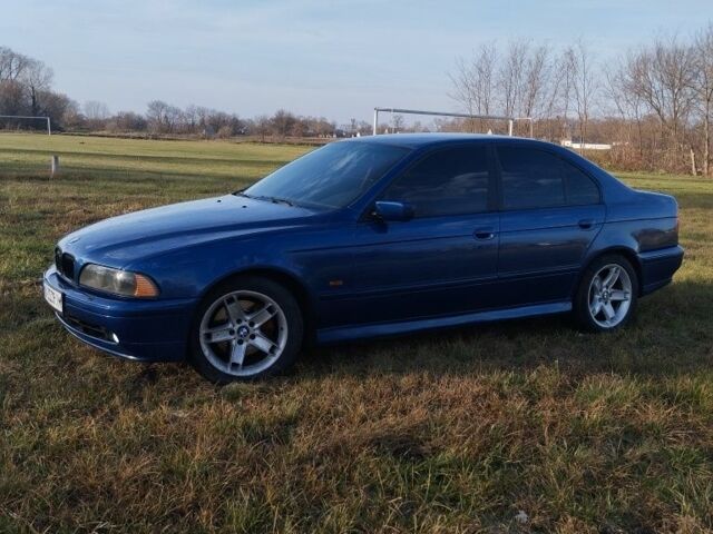 Синій БМВ 5 Серія, об'ємом двигуна 2.5 л та пробігом 360 тис. км за 4000 $, фото 1 на Automoto.ua