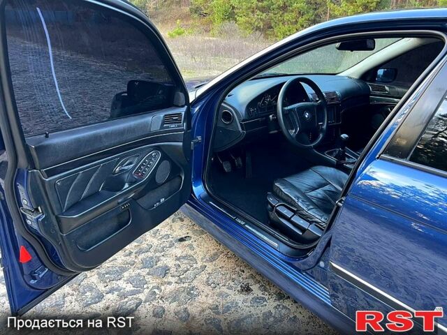 Синий БМВ 5 Серия, объемом двигателя 2 л и пробегом 300 тыс. км за 4900 $, фото 8 на Automoto.ua