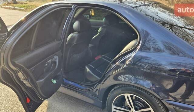 Синий БМВ 5 Серия, объемом двигателя 2.5 л и пробегом 400 тыс. км за 9000 $, фото 9 на Automoto.ua