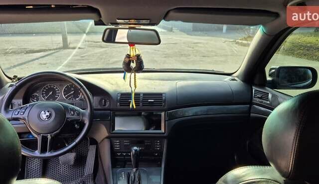 Синий БМВ 5 Серия, объемом двигателя 2.5 л и пробегом 400 тыс. км за 9000 $, фото 12 на Automoto.ua