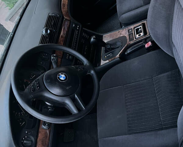 Синий БМВ 5 Серия, объемом двигателя 3.5 л и пробегом 485 тыс. км за 7000 $, фото 9 на Automoto.ua