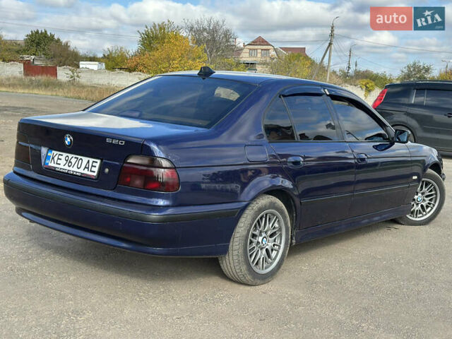 Синий БМВ 5 Серия, объемом двигателя 2 л и пробегом 350 тыс. км за 4800 $, фото 5 на Automoto.ua