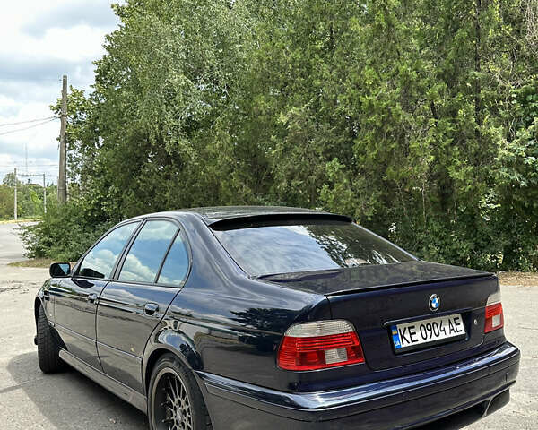 Синий БМВ 5 Серия, объемом двигателя 3.5 л и пробегом 299 тыс. км за 4700 $, фото 16 на Automoto.ua