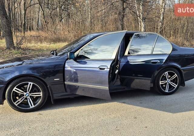 Синий БМВ 5 Серия, объемом двигателя 2.5 л и пробегом 400 тыс. км за 9000 $, фото 8 на Automoto.ua