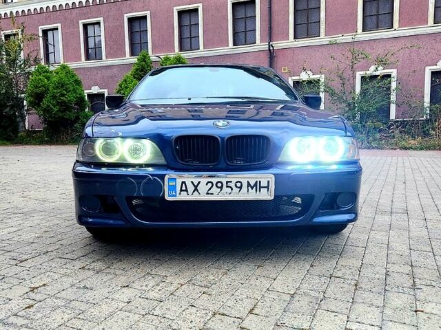 Синий БМВ 5 Серия, объемом двигателя 2.5 л и пробегом 400 тыс. км за 3500 $, фото 1 на Automoto.ua