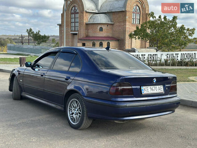 Синий БМВ 5 Серия, объемом двигателя 2 л и пробегом 350 тыс. км за 4800 $, фото 4 на Automoto.ua