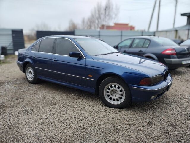 Синий БМВ 5 Серия, объемом двигателя 2.5 л и пробегом 300 тыс. км за 2000 $, фото 2 на Automoto.ua