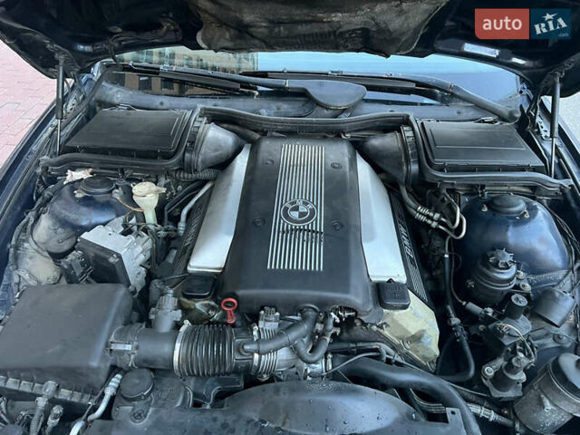 Синий БМВ 5 Серия, объемом двигателя 3.5 л и пробегом 485 тыс. км за 7000 $, фото 8 на Automoto.ua