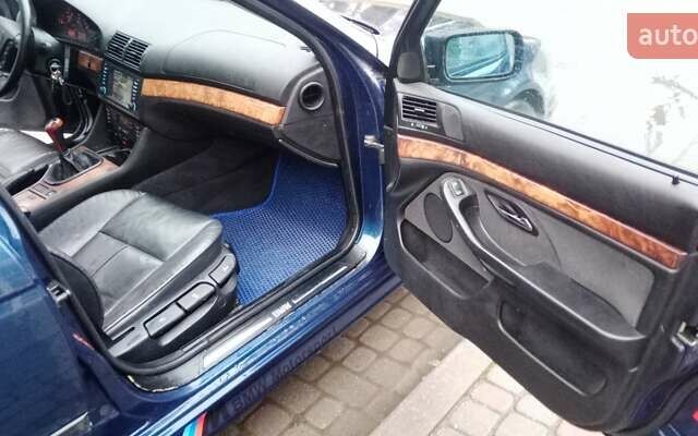 Синий БМВ 5 Серия, объемом двигателя 2.5 л и пробегом 353 тыс. км за 3500 $, фото 8 на Automoto.ua