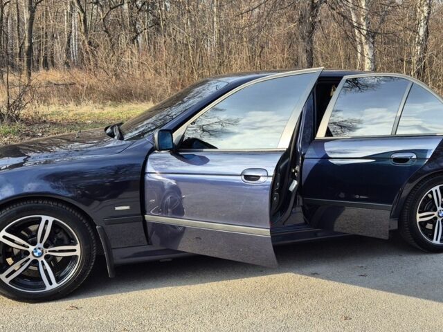 Синий БМВ 5 Серия, объемом двигателя 2.5 л и пробегом 400 тыс. км за 8900 $, фото 8 на Automoto.ua